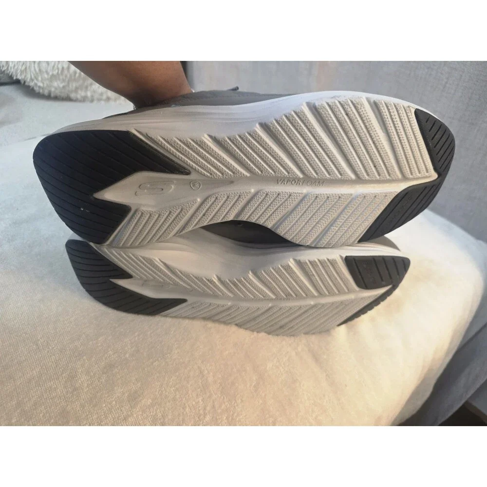Skechers like new